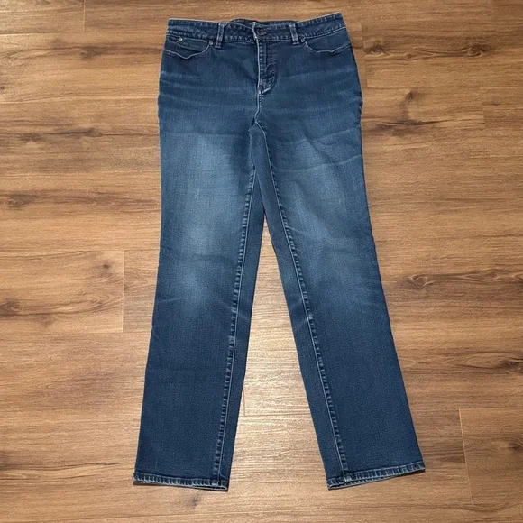 Talbots Women's Heritage Straight Leg Jeans. Size 8 - Picture 4 of 6